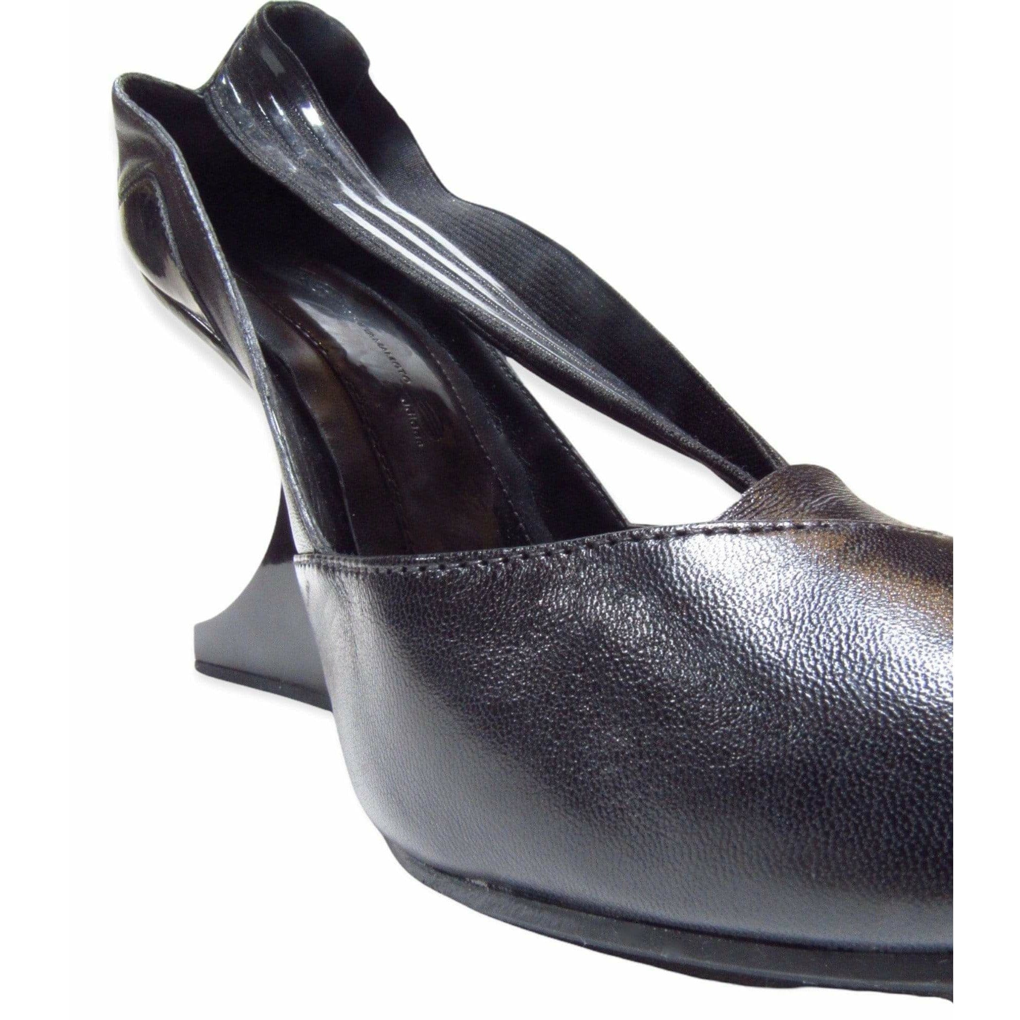 Shoes Y-3 by Yohji Yamamoto Curved Wedge Heels - Sculptural Black Leather Dark Slate Gray
