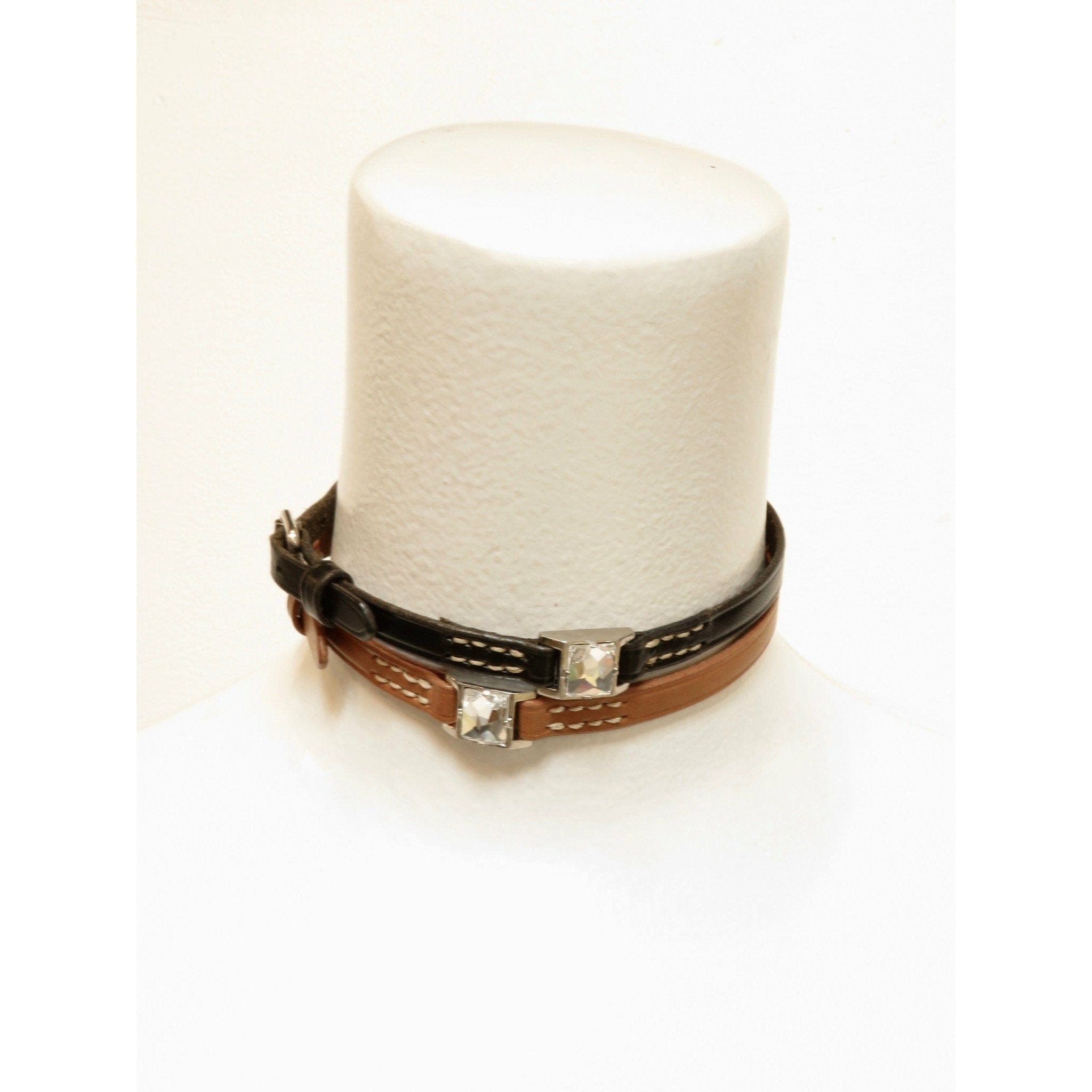 Necklaces Undercover Less But Better Collar Necklace - Cognac Leather Seashell
